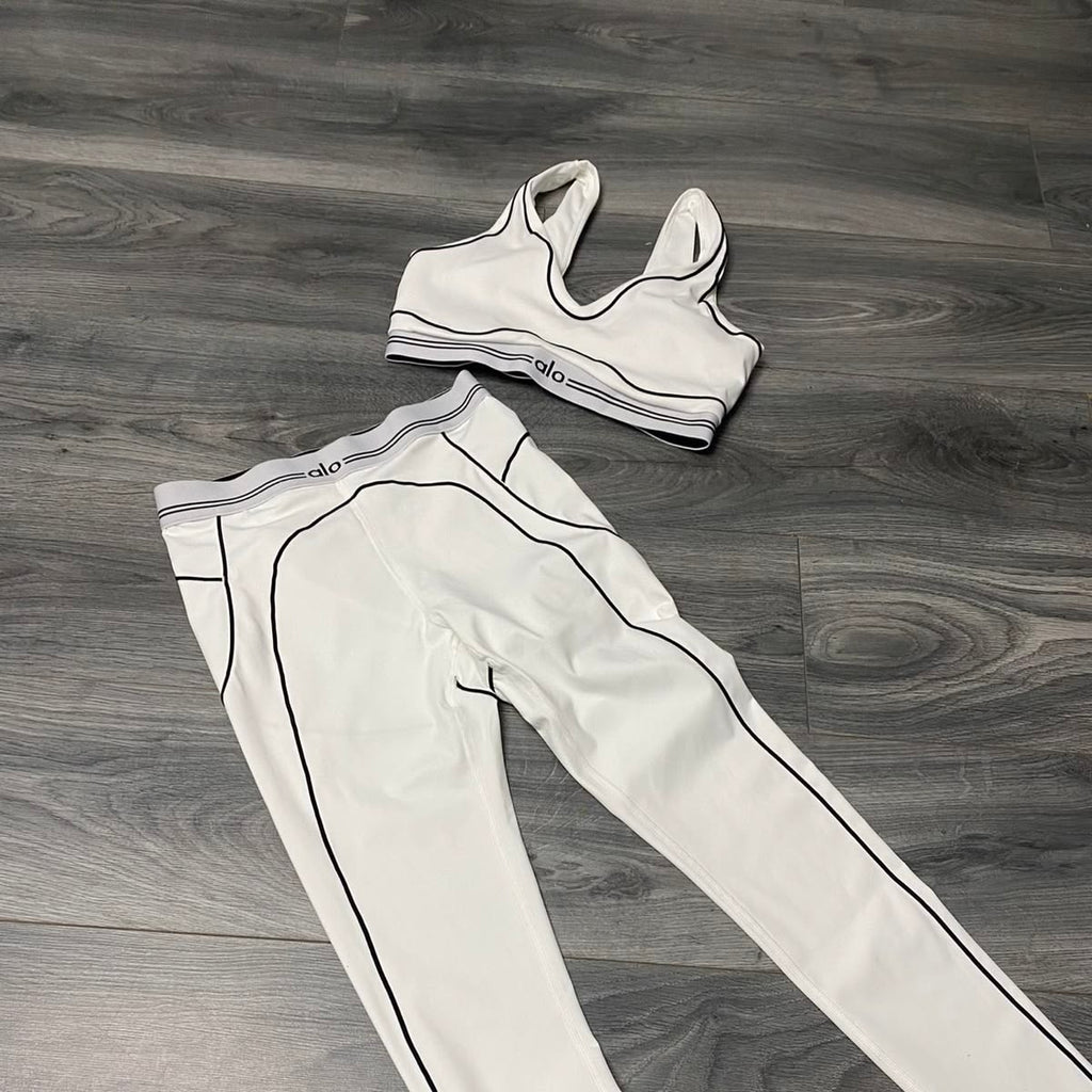 AL0 Yoga Set