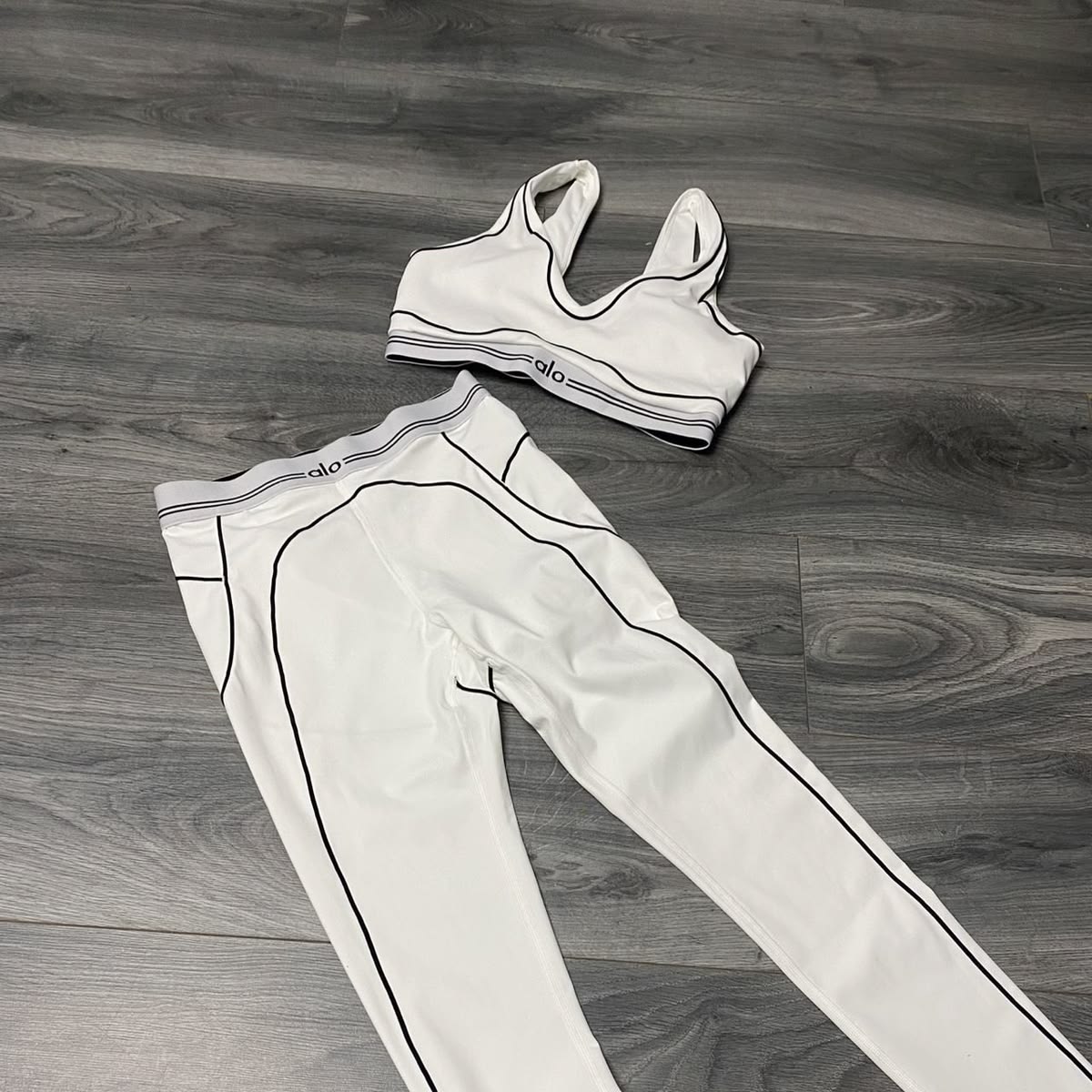 AL0 Yoga Set