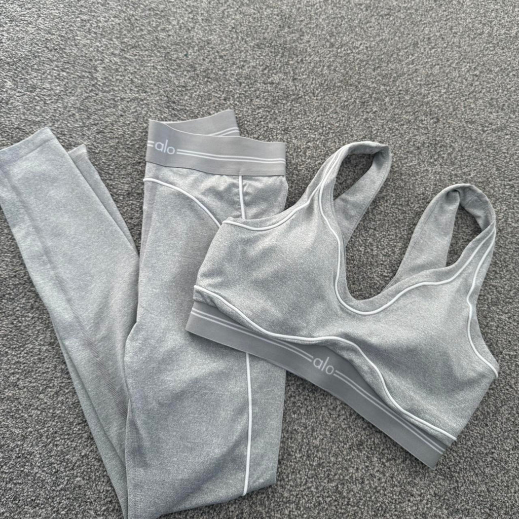 AL0 Yoga Set